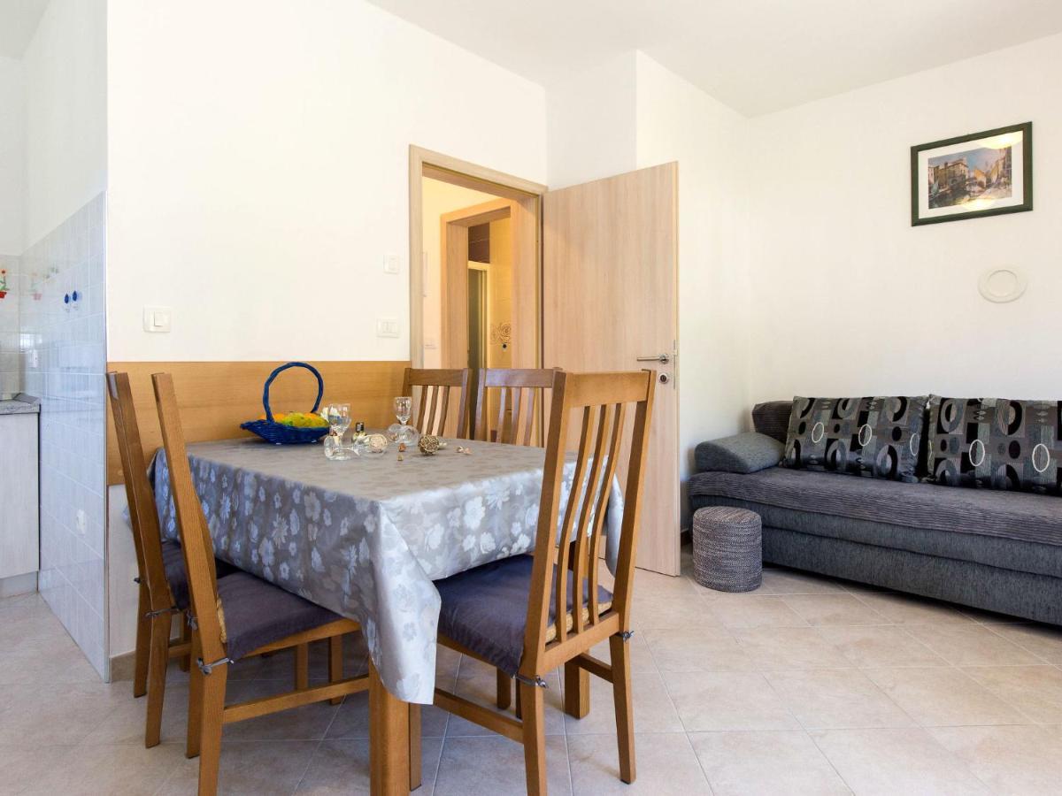 Apartment Andrea - Mod140 By Interhome Мартіна Екстер'єр фото