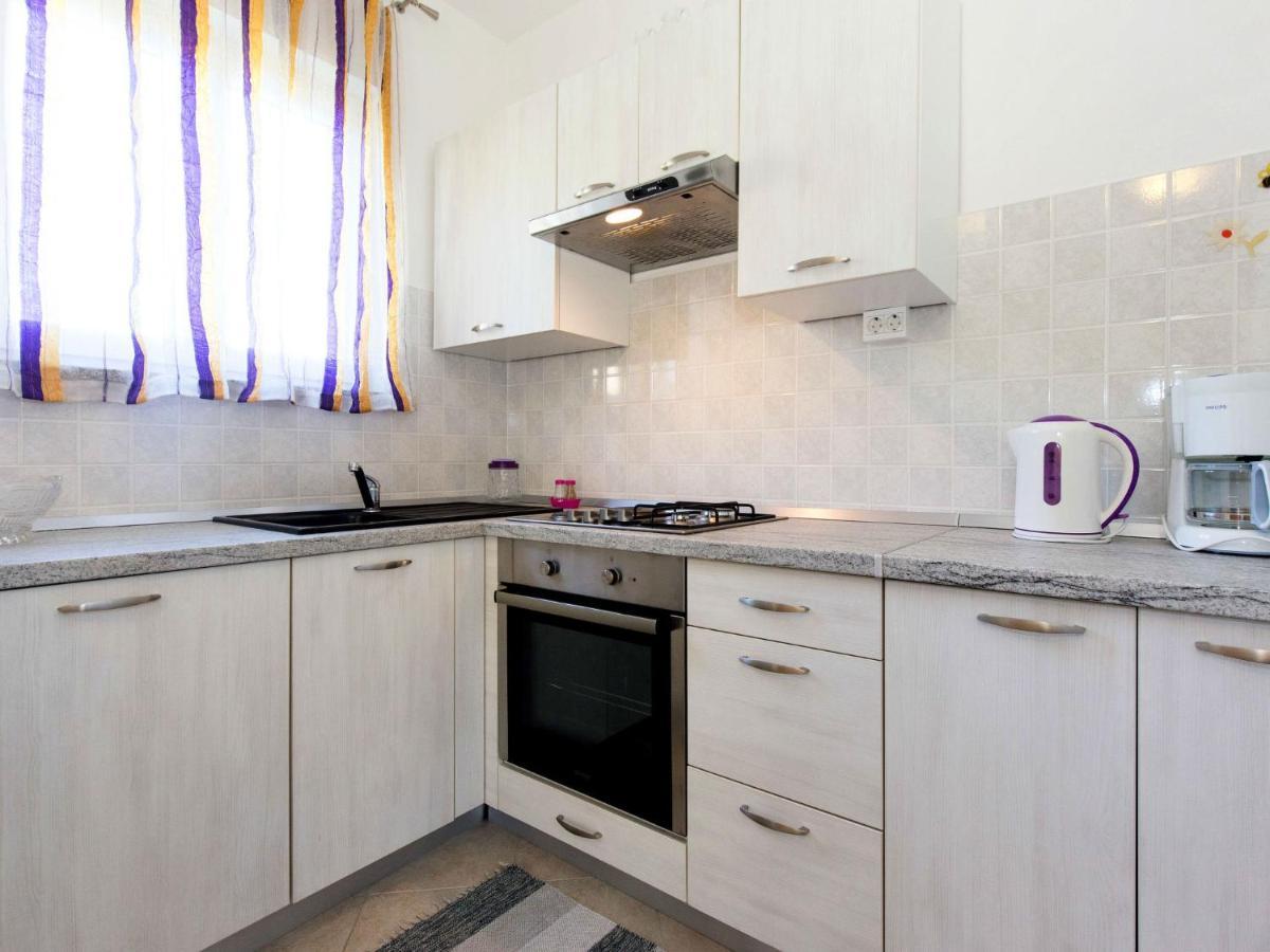 Apartment Andrea - Mod140 By Interhome Мартіна Екстер'єр фото